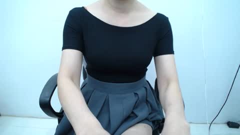 Snapshot of julie9x chatting on 06-23-26, 11:47 julie9x online show from 06-23-26, 11:47