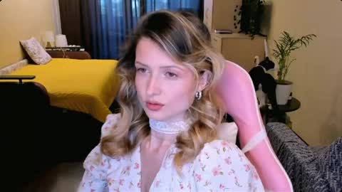 Julie online show from 05-21-26, 02:24