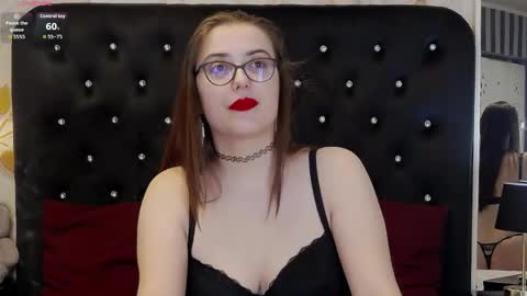 Snapshot of julieannx chatting on 05-15-26, 05:03 Julia online show from 05-15-26, 05:03