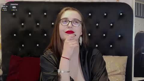 Snapshot of julieannx chatting on 05-21-26, 06:31 Julia online show from 05-21-26, 06:31