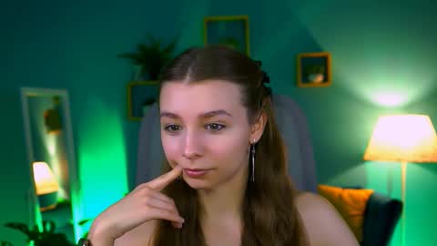 juliedaniel online show from 10-21-25, 04:24