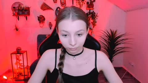 juliedaniel online show from 04-07-26, 08:37