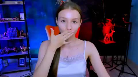 Snapshot of juliedaniel chatting on 07-06-26, 03:03 juliedaniel online show from 07-06-26, 03:03