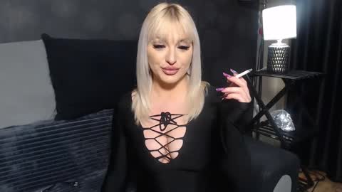 julia online show from 12-06-24, 10:19