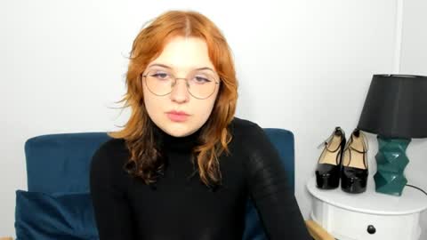 juliegentle online show from 07-22-26, 04:21