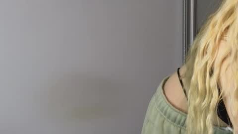 Julia online show from 09-16-25, 12:00