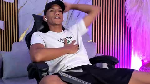 Julien online show from 10-15-25, 12:27