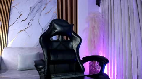 Julien online show from 11-29-25, 11:24