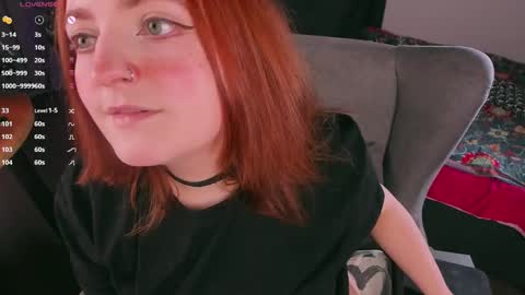 Snapshot of juliet_schoolgirl chatting on 02-19-25, 07:38 Juliet online show from 02-19-25, 07:38