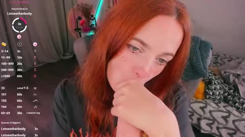 Snapshot of juliet_schoolgirl chatting on 09-24-25, 02:09 Juliet online show from 09-24-25, 02:09