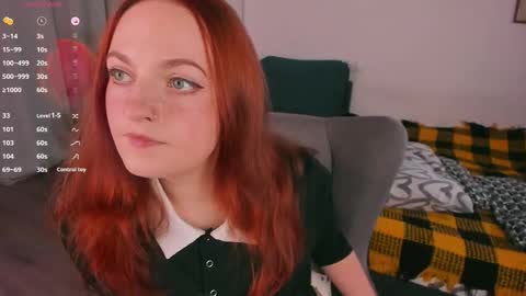 Snapshot of juliet_schoolgirl chatting on 10-27-25, 12:09 Juliet online show from 10-27-25, 12:09