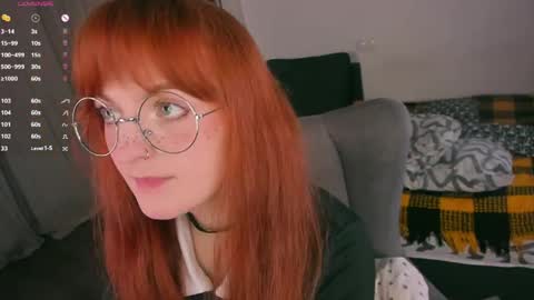 Snapshot of juliet_schoolgirl chatting on 05-29-26, 02:53 Juliet online show from 05-29-26, 02:53