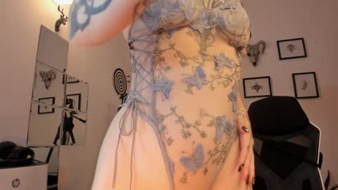 juliet_sourire online show from 01-23-25, 03:16