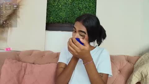 Juli online show from 10-25-25, 07:19