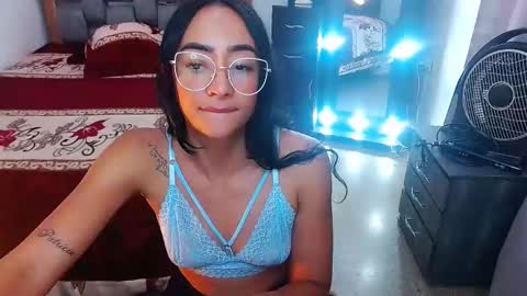 julieta art1 online show from 02-20-25, 02:18