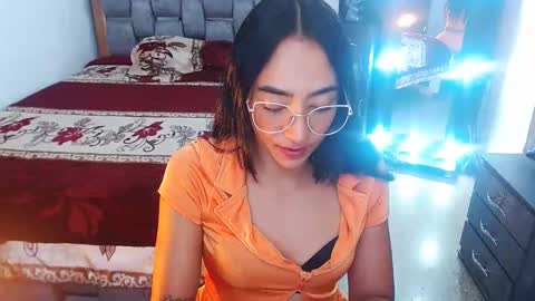 julieta art1 online show from 02-21-25, 10:26