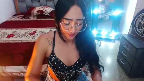 julieta art1 online show from 02-24-25, 05:09