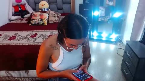 julieta art1 online show from 03-11-25, 12:00