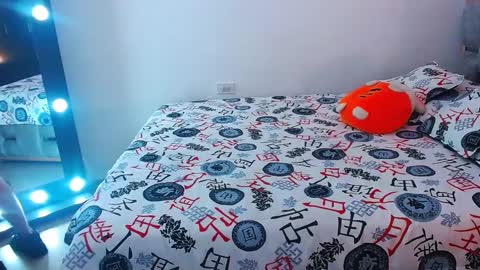 julieta art1 online show from 10-12-25, 09:25