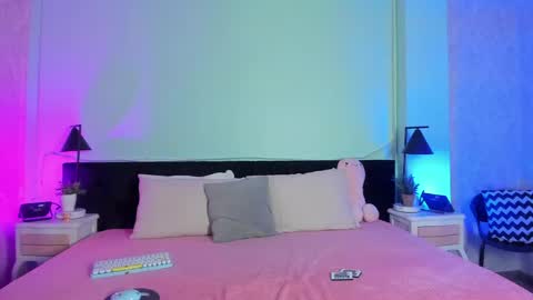 Julieta  online show from 04-21-26, 08:12