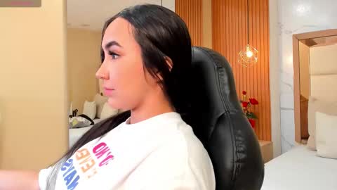     online show from 11-25-25, 09:48