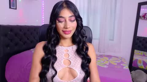 Snapshot of julietacheer chatting on 09-30-25, 01:49 Julieta online show from 09-30-25, 01:49