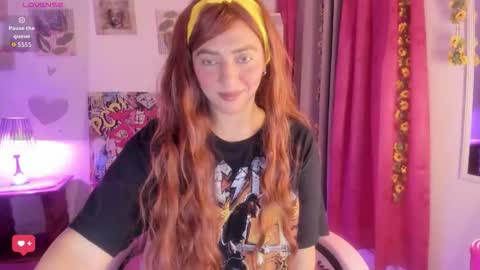 Snapshot of julietacollins_ chatting on 12-01-25, 01:54 Juliet online show from 12-01-25, 01:54