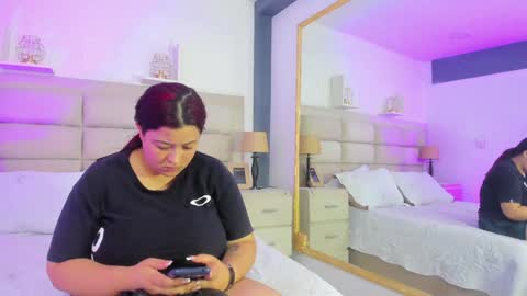 Snapshot of julietakane chatting on 12-16-24, 02:25 julietakane online show from 12-16-24, 02:25