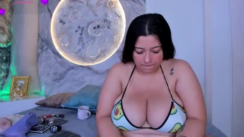 Snapshot of julietakane chatting on 12-14-25, 05:02 julietakane online show from 12-14-25, 05:02