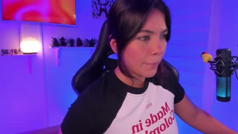 Snapshot of julietariverss chatting on 02-20-26, 06:26 Julieta online show from 02-20-26, 06:26