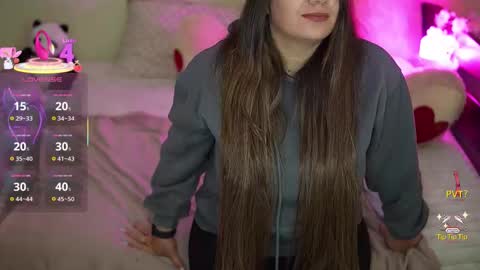 J U L I E T online show from 10-22-25, 01:00