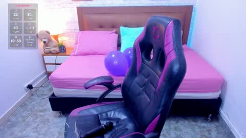 Julieth  online show from 09-16-25, 01:45