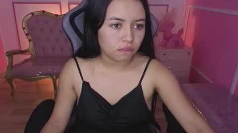 Snapshot of julietha_dior_t chatting on 11-20-25, 02:45 julietha_dior_t online show from 11-20-25, 02:45