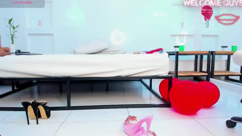 Snapshot of julietha_taylor chatting on 02-17-25, 05:47 Julietha online show from 02-17-25, 05:47