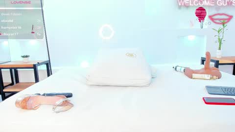 Snapshot of julietha_taylor chatting on 02-27-25, 05:24 Julietha online show from 02-27-25, 05:24