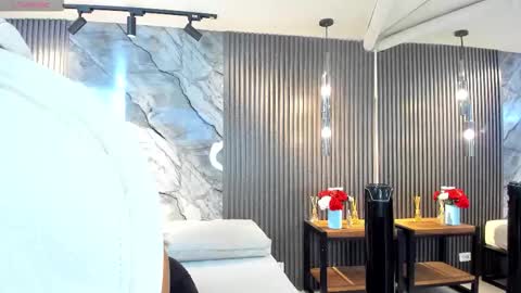 Snapshot of julietha_taylor chatting on 11-25-25, 02:33 Julietha online show from 11-25-25, 02:33