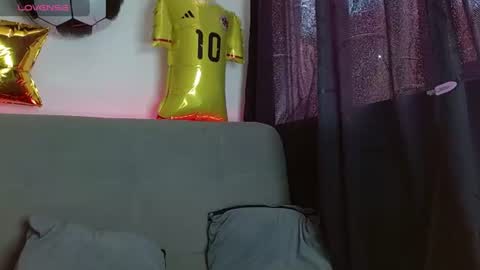 juliethamarquezz online show from 06-23-26, 03:21