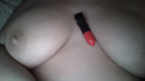 Snapshot of julietscam chatting on 01-19-25, 11:10 julietscam online show from 01-19-25, 11:10