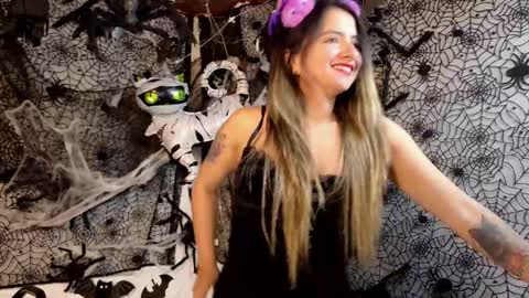 Snapshot of julietta__jackson chatting on 10-29-25, 07:48 Julietta Jackson online show from 10-29-25, 07:48