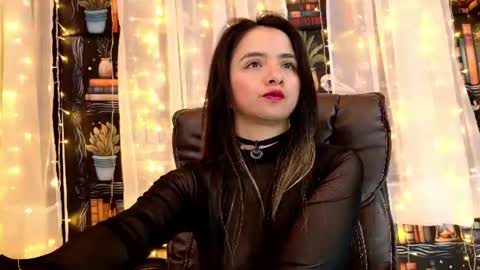 Julietta Jackson online show from 06-17-26, 11:16