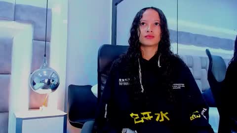 Snapshot of juliettableer chatting on 09-28-25, 12:21 Hi guys It is a pleasure to have you here I am Julieta online show from 09-28-25, 12:21