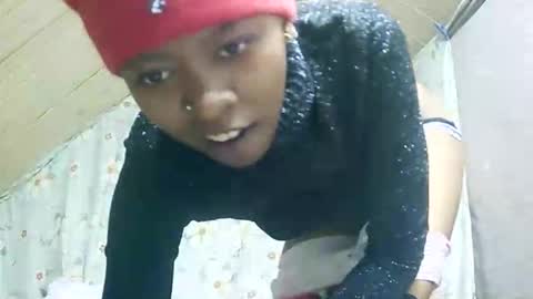 Snapshot of juliette9794 chatting on 09-22-25, 02:24 juliette9794 online show from 09-22-25, 02:24