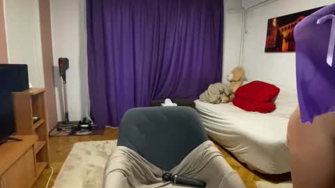 Rose online show from 11-23-25, 09:42