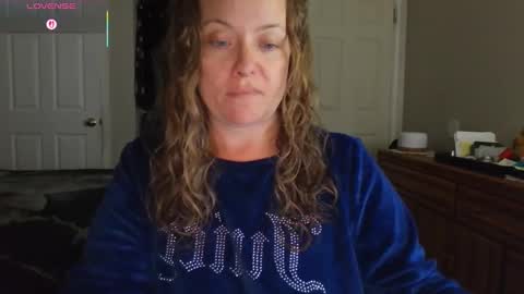 Juli Monroe online show from 09-30-25, 02:05