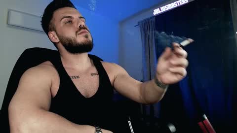 JULiUS   online show from 02-03-25, 12:04