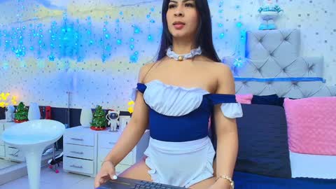 Snapshot of jullietareyes chatting on 12-28-24, 11:52 Julieta Reyes online show from 12-28-24, 11:52