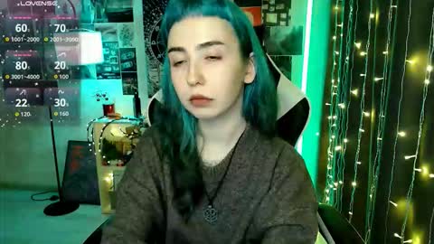 Snapshot of julscinamon chatting on 02-21-26, 04:41 Baroness Von Cringe online show from 02-21-26, 04:41