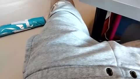 Asian office boy online show from 10-18-25, 06:48