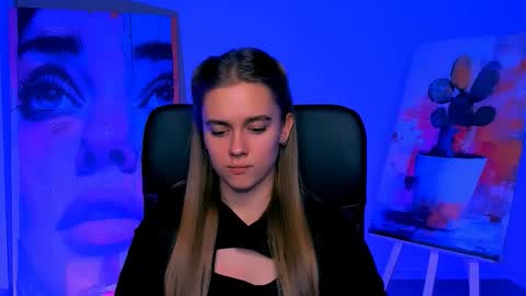 Snapshot of junewoods chatting on 12-05-25, 01:31 junewoods online show from 12-05-25, 01:31