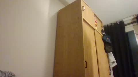 Snapshot of jungel_boy chatting on 09-18-25, 06:32 jungel_boy online show from 09-18-25, 06:32